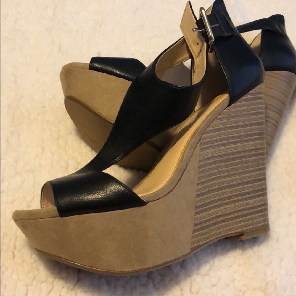 Jessica Simpson Wedges